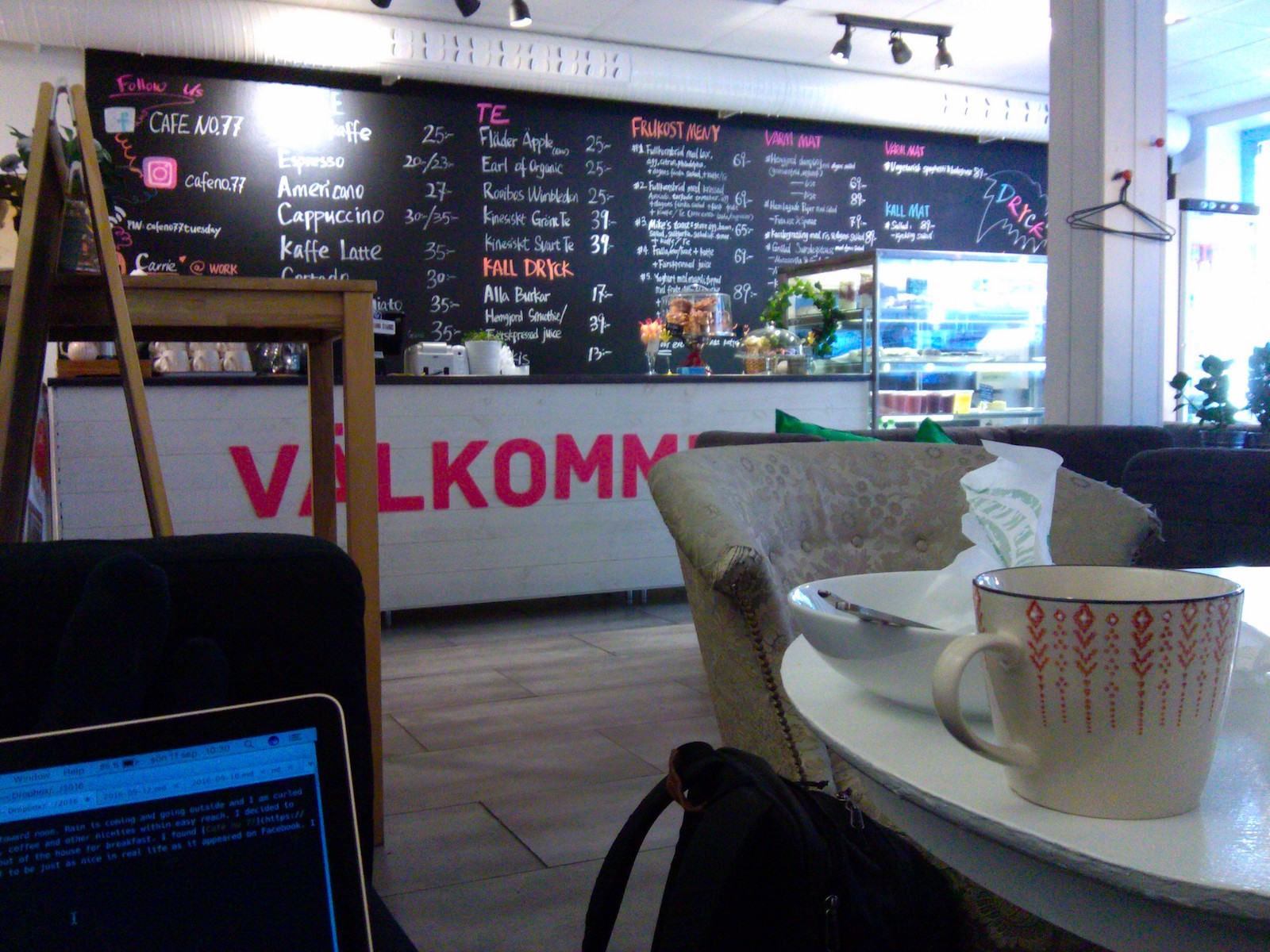 Café no 77 welcomes you