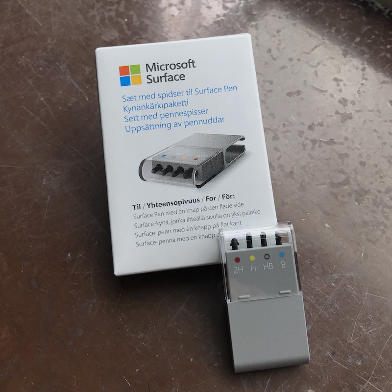 A pack of Surface pen 4 tip replacements